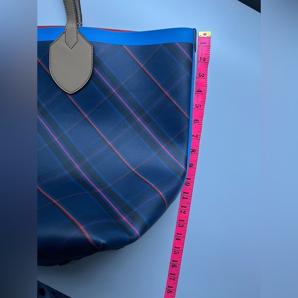 Banana Republic Extra Large Plaid Tote - Picture 10 of 12